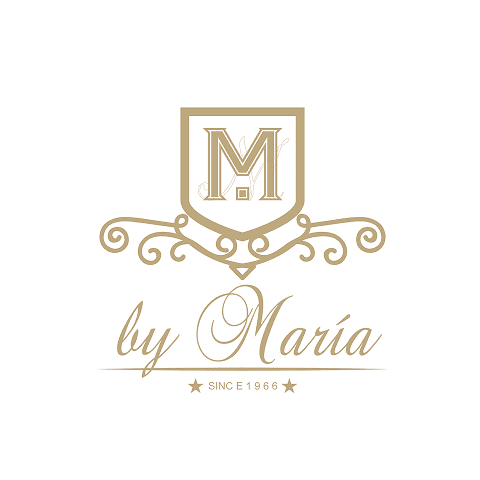 56 M by María